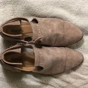 Ankle boots